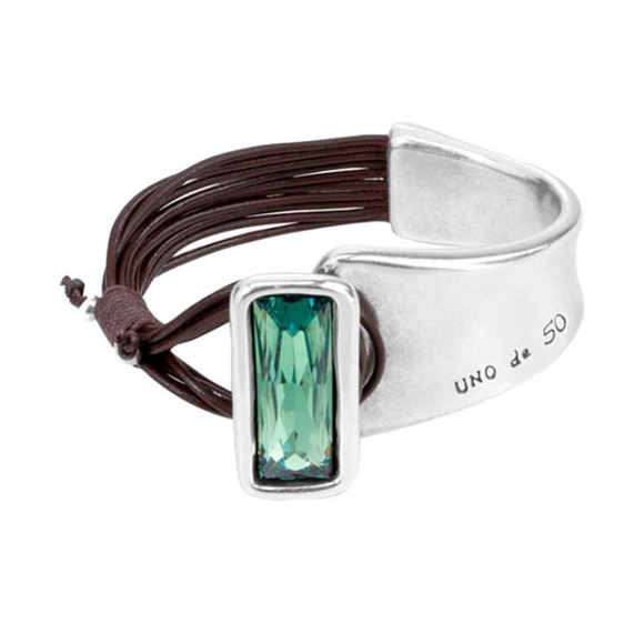 Green crystal cuff - Picture 1 of 6